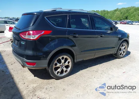 2013 Ford Escape Titanium z USA, uszkodzony, nr VIN 1FMCU0J98DUD67236